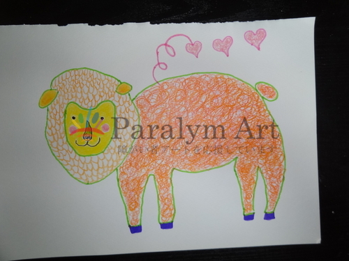 毛糸でハートを創る羊さん